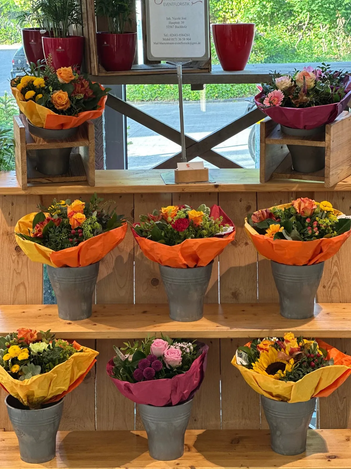 Blumen bei unseren Verkaufsstellen — Foto 2